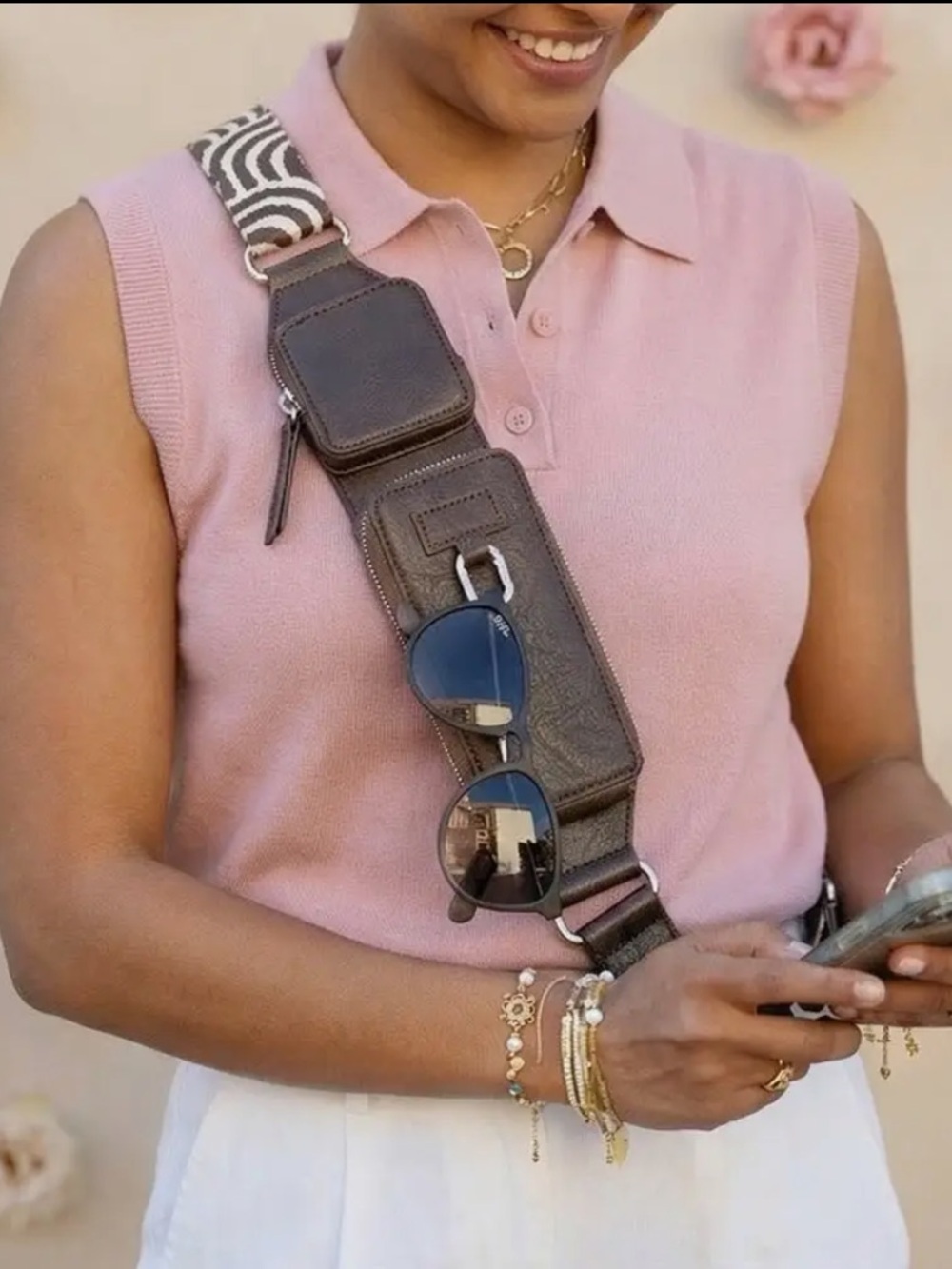 Zip & Clip RFID Crossbody Strap Wallet - Picture 8 of 9
